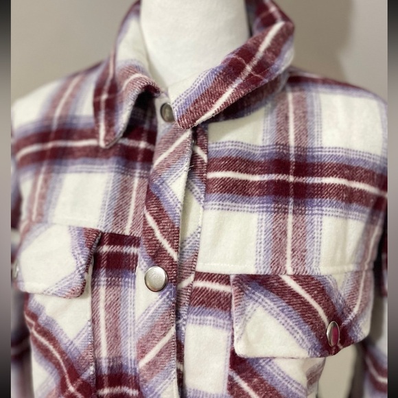 Forever 21 Women's Outerwear Plaid Shacket Jacket Cream/Multi NEW - Picture 3 of 7